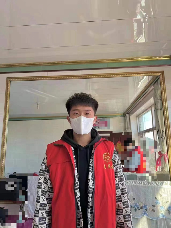 12高职盘算机21-2班 高鹏：比起尽我所能，我更喜欢全力以赴1.jpg