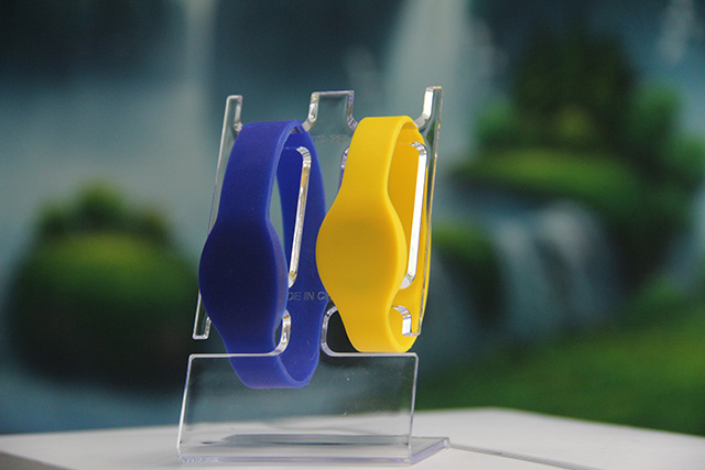 3D会员卡引领零售业新营销时期--人生就是博手机版智能卡