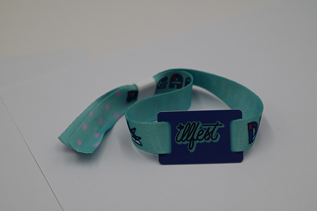 ”NFC技术，让雕像措辞“————全新的艺术表白方式